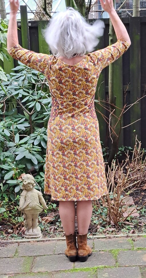 Jurk met detail in de taille - Image 2