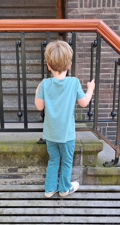 Broekje, turquoise met stipje