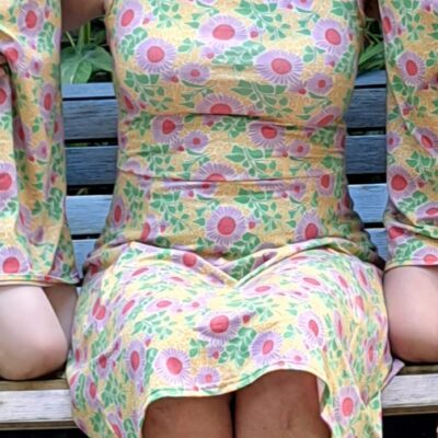 Jurk in geel, roze, groen en lila