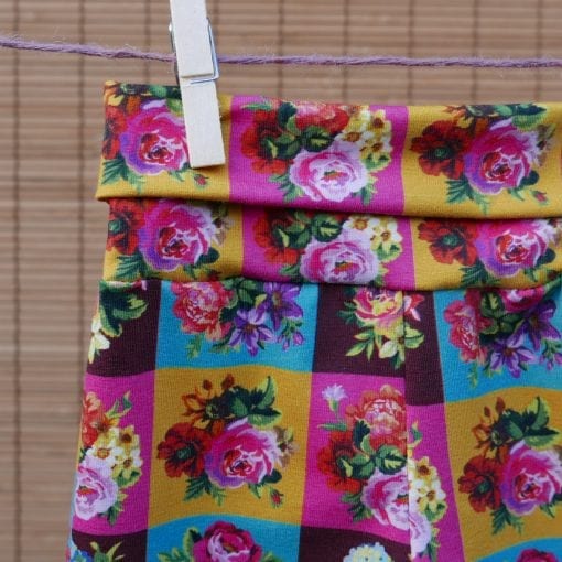 Broekje met kleurige bloemen - Image 3